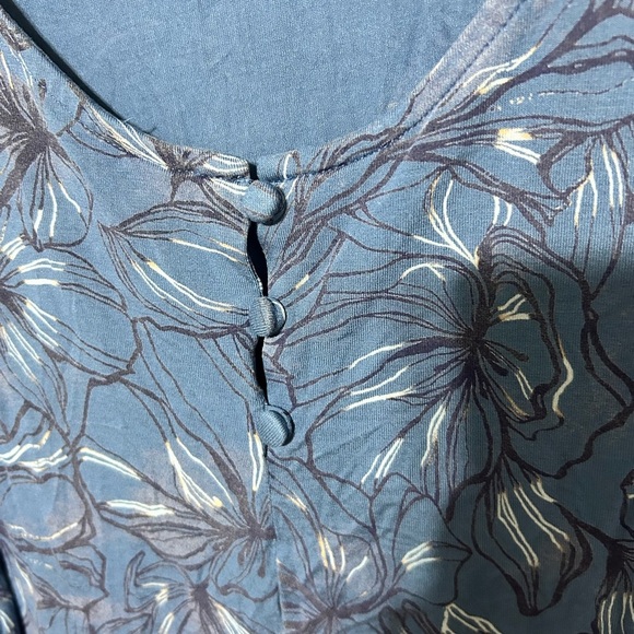 Addition Elle Blue Floral Tank Top 2x- nice and flowy- new or like new - Picture 2 of 9